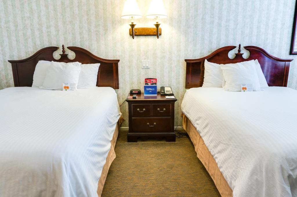 Carousel Inn And Suites Anaheim Exterior foto