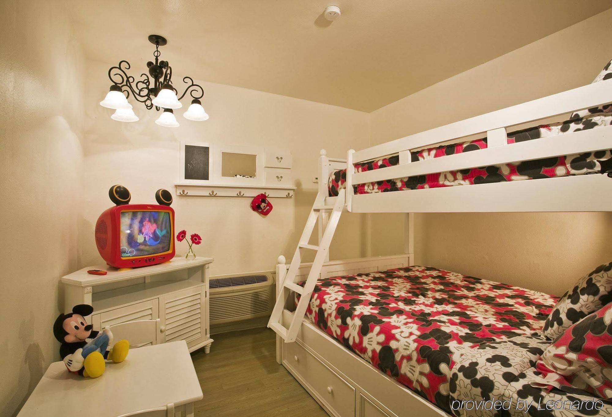 Carousel Inn And Suites Anaheim Zimmer foto